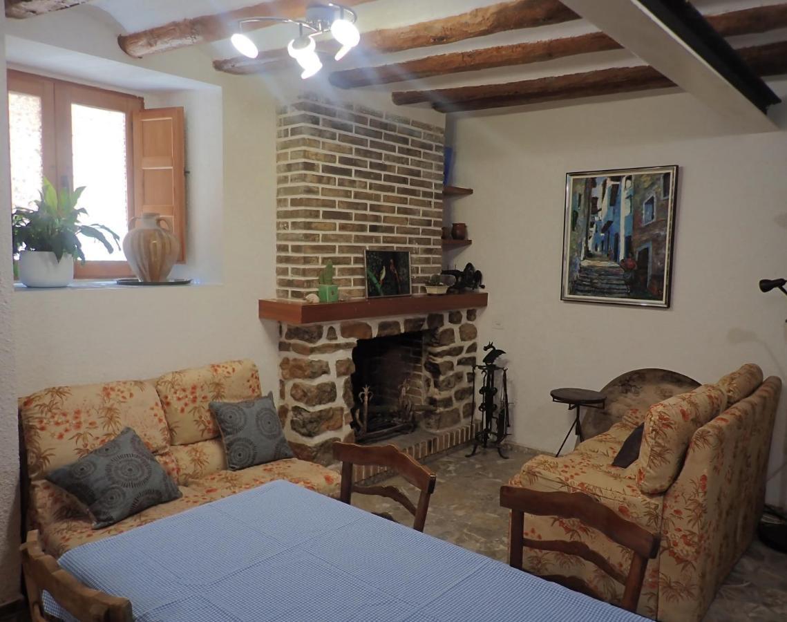 Albergue Casa De L'Aigua Beceite Exterior foto